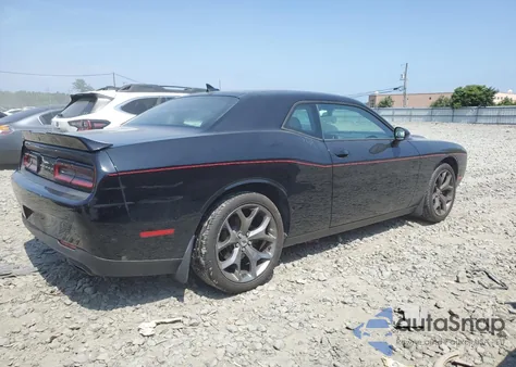 2017 Dodge Challenger Sxt z USA, uszkodzony, nr VIN 2C3CDZAG3HH567395